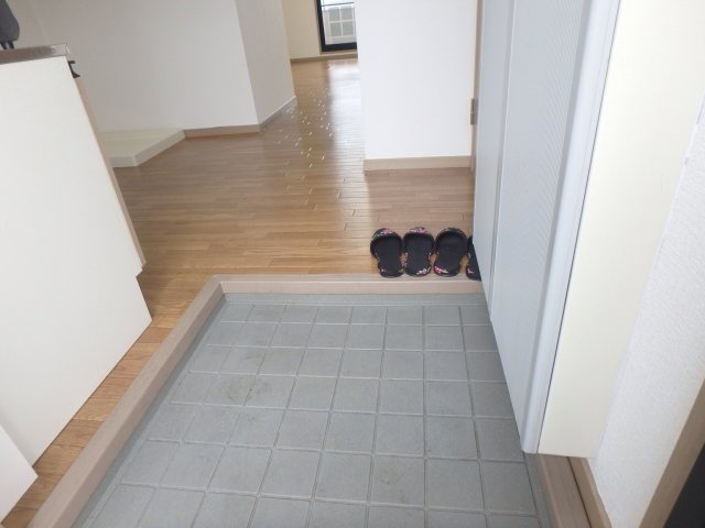 サンライフ玉嶋の玄関