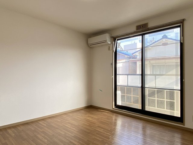 サンライフ玉嶋の居間・リビング