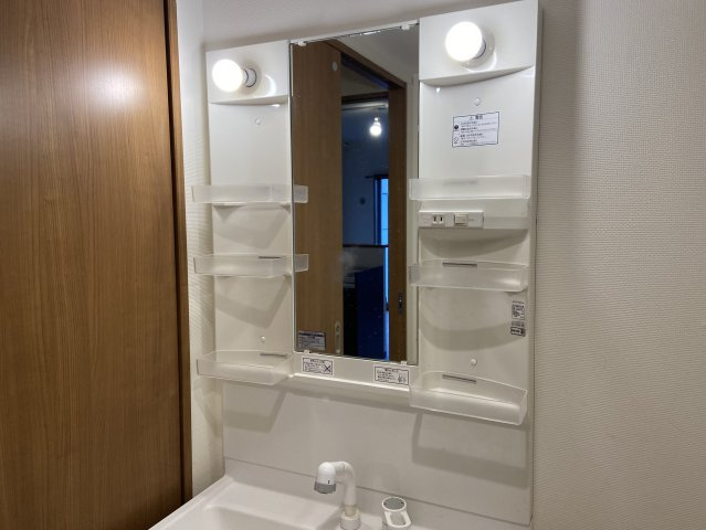 ウイングコートの洗面所