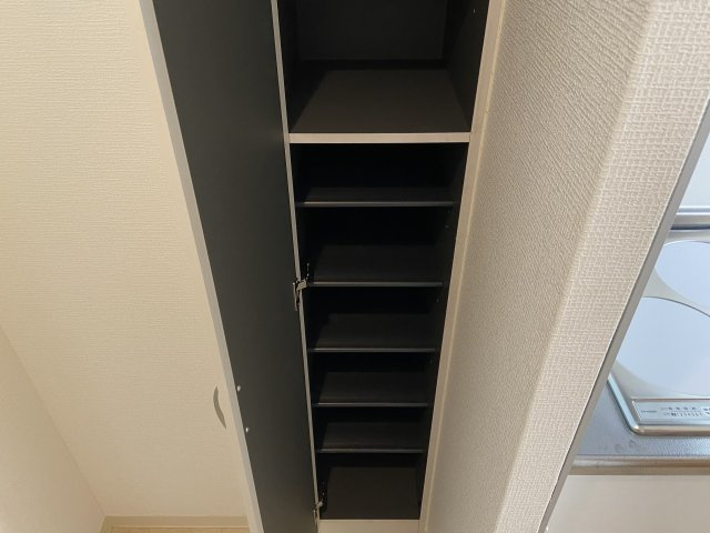 サザンルネス三山木の収納