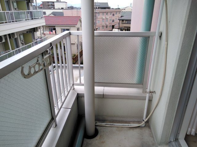 セレーネ田辺Ⅲ-Bのバルコニー