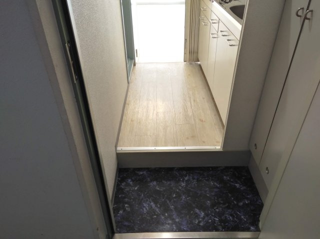 セレーネ田辺Ⅲ-Bの玄関