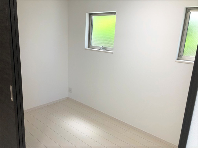 【洋室】 | シエーナ川口元郷