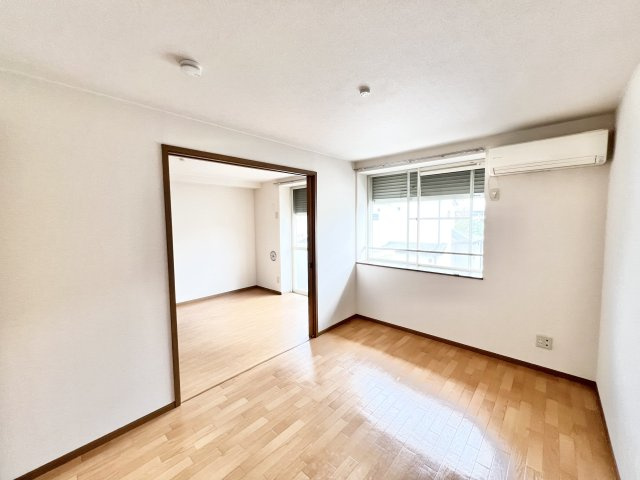 パインツリーの内装|※別部屋参考写真