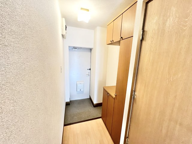 パインツリーの玄関|※別部屋参考写真