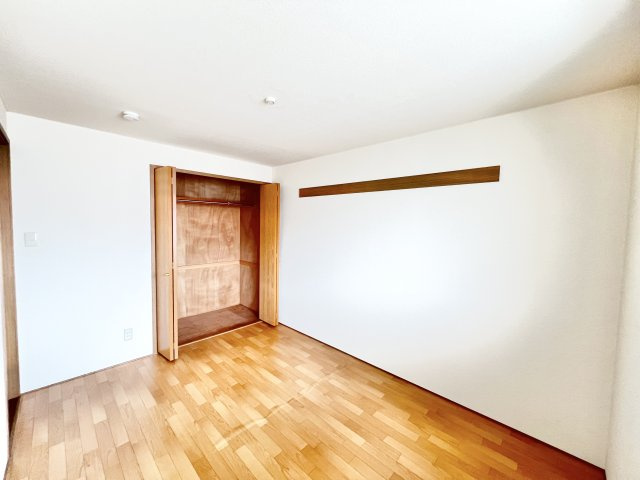 パインツリーの洋室|※別部屋参考写真