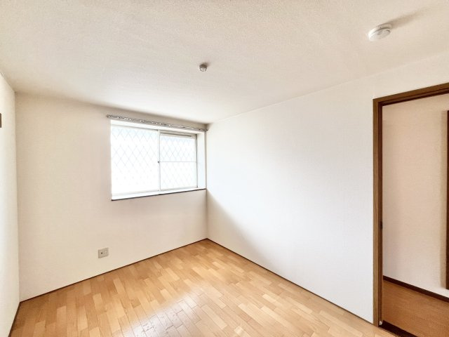 パインツリーの内装|※別部屋参考写真