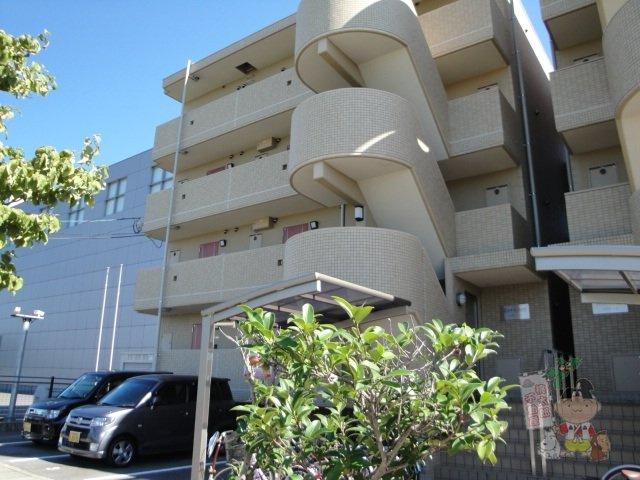 Ｅａｓｔ　Ｃｏｕｒｔ