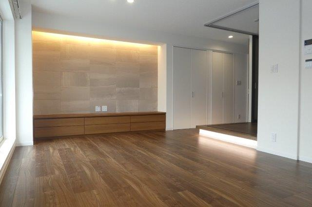 倉敷市美和２丁目の賃貸マンションの居間・リビング