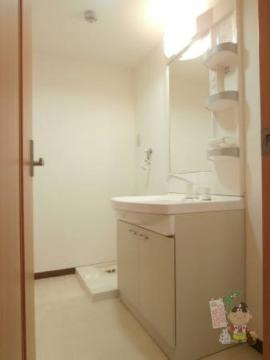 コート・ラベンダー北長瀬の洗面所|洗面