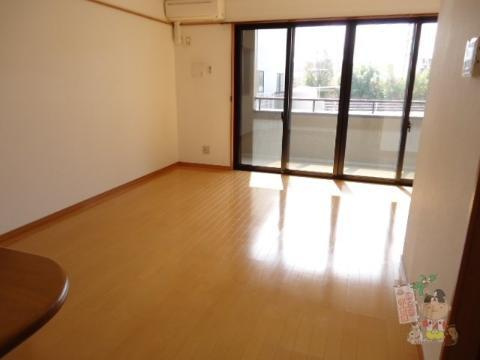 コート・ラベンダー北長瀬の居間・リビング|リビング