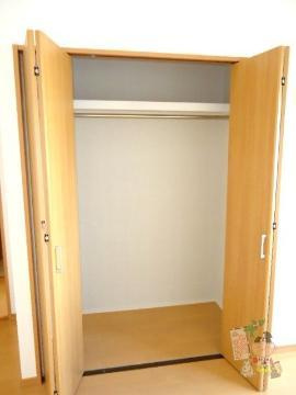 コート・ラベンダー北長瀬の収納|クローゼット