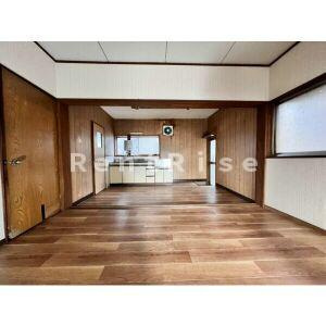 一宮市木曽川町の戸建のトイレ