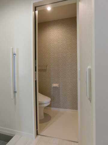 シャーメゾンエグゼクティブ東福原のトイレ