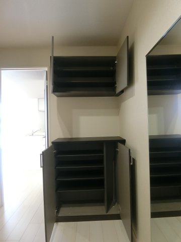 シャーメゾンエグゼクティブ東福原の収納