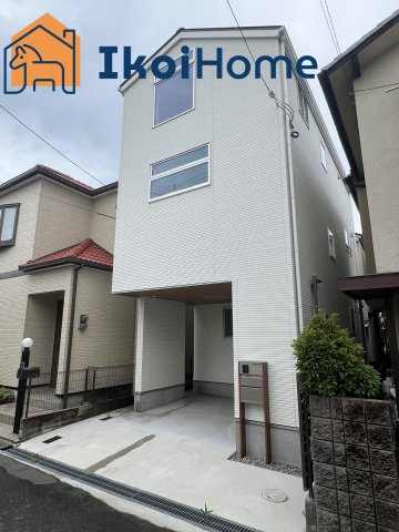 明石市大久保町わかば　新築戸建のエントランス|弊社独自で毎月５組限定「人気オプション３点パック」カーポート・バルコニー・ウッドデッキを１万円で取付