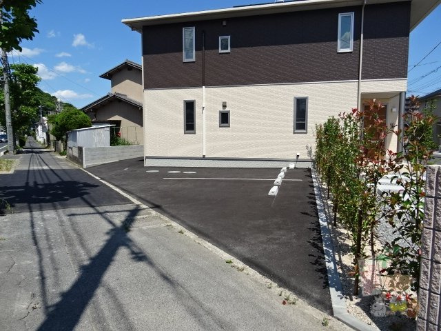 ＣＳ三野月極駐車場の外観