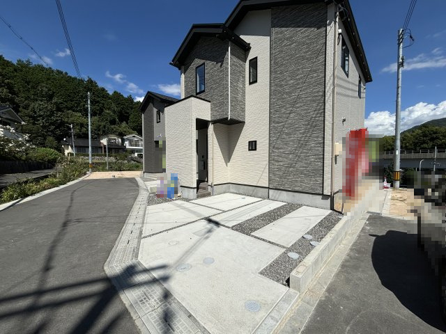 新築戸建　伴中央4丁目（2号棟/4号棟）の駐車場