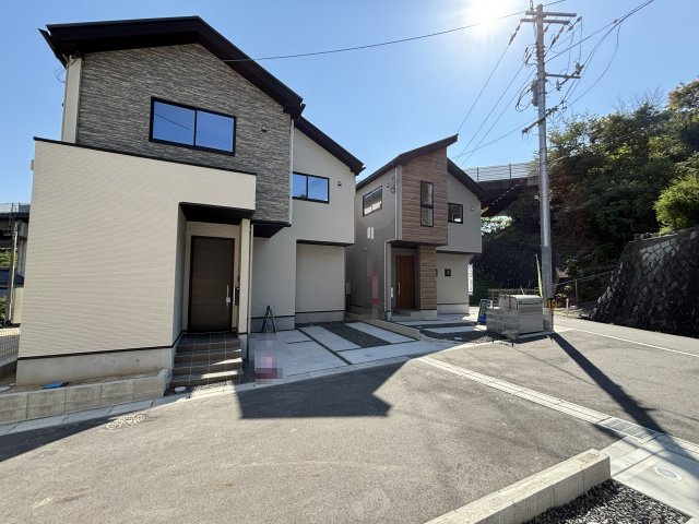 新築戸建　伴中央4丁目（3号棟/4号棟）の前面道路含む現地写真