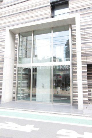 ＺＯＯＭ府中のエントランス