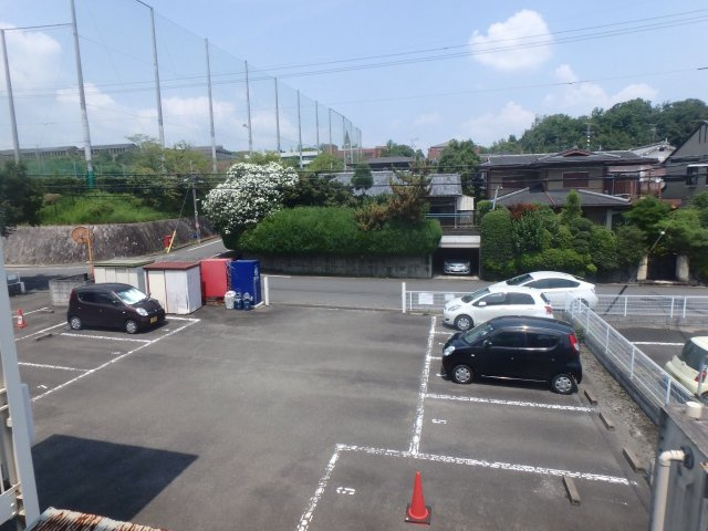 ビレッタ七瀬川の駐車場