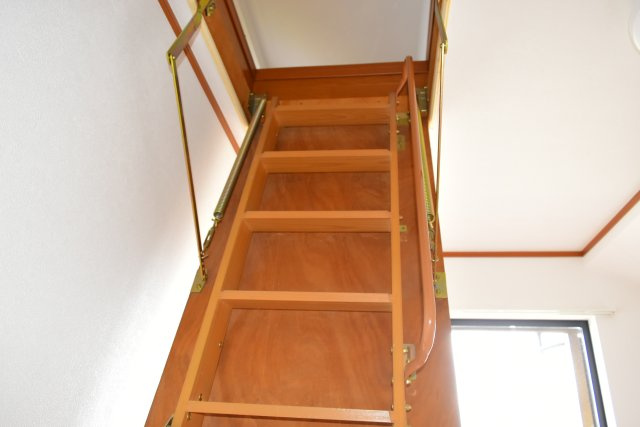 昭島市緑町２丁目の中古一戸建の内装