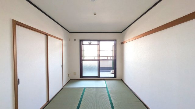 【寝室】