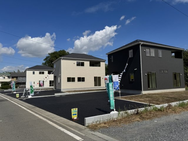 本庄市児玉町保木野第２　の外観|３号棟現地外観（2024年09月23日）撮影　＊３号棟は真ん中白いお家です
