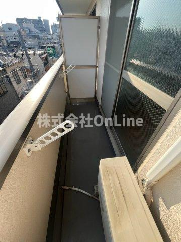 インパレス小阪のバルコニー