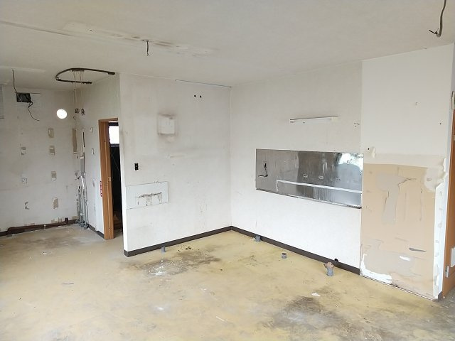 鳥取大通3丁目　売店舗の内装