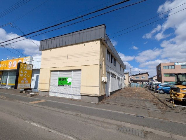 鳥取大通3丁目　売店舗の居間・リビング