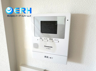 【居間・リビング】 | 鈴蘭台東町　新築戸建　2区画分譲予定 | TVモニターホン付きで安心です。