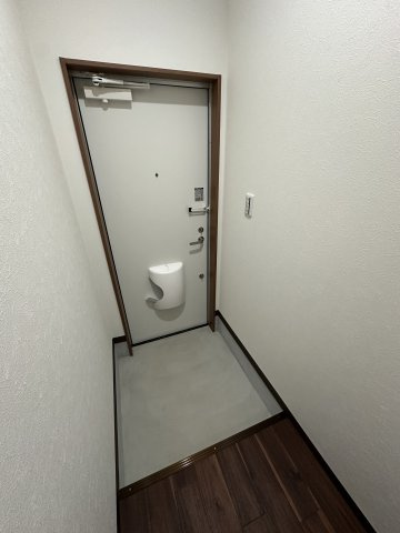 TJ御坊 A棟の玄関