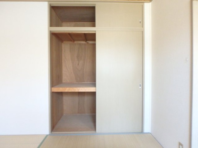 【収納】 | シェモア大畑Ⅲ | 小物を収納するのに便利です
