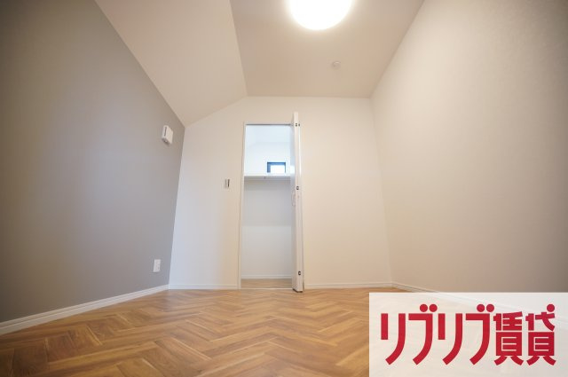 クレセントパーク末広の寝室