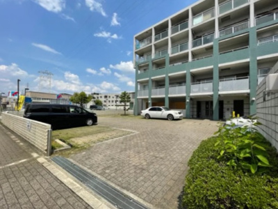 【駐車場】 | トリ・ビラージュ