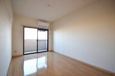 【内装】 | UMIBE BLD. | 別号室の写真になります。現況優先。