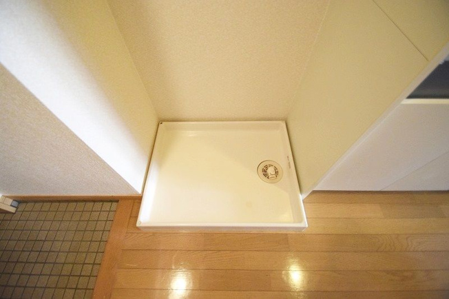 【トイレ】 | UMIBE BLD. | 別号室の写真になります。現況優先。