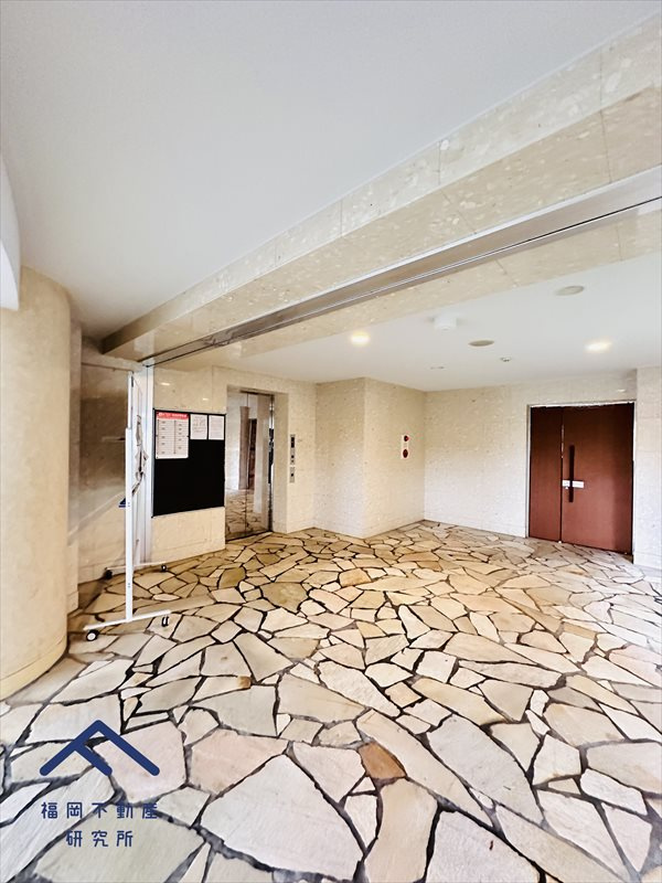 アーバンパレスシエル福間のエントランス