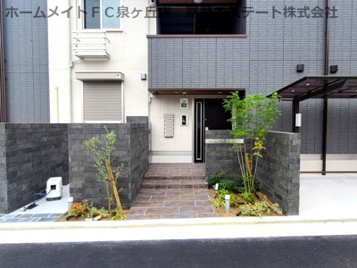 【エントランス】 | ラシーヌ　クロス