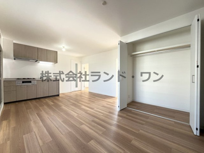 【居間・リビング】 | 緑ハイツ 1号棟 | ＬＤＫ11帖　クローゼット付き