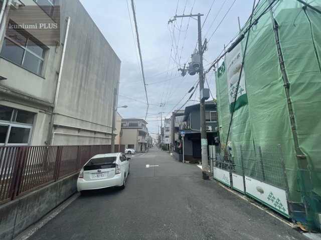 大阪市城東区中浜2丁目の前面道路含む現地写真