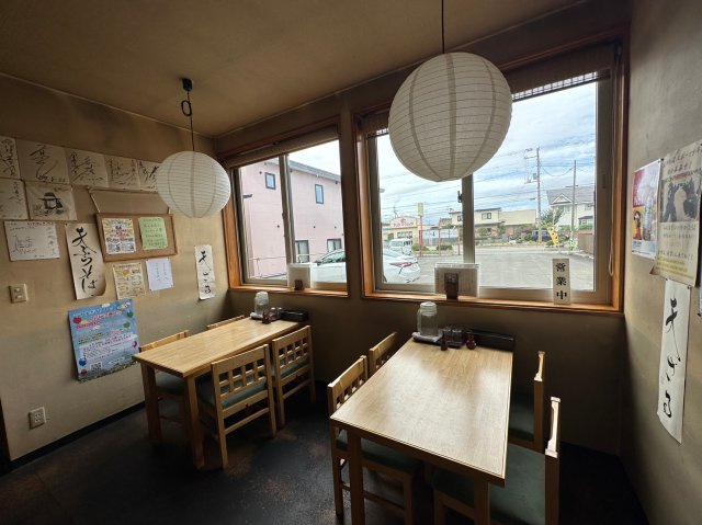 浜中町霧多布　売店舗の内装