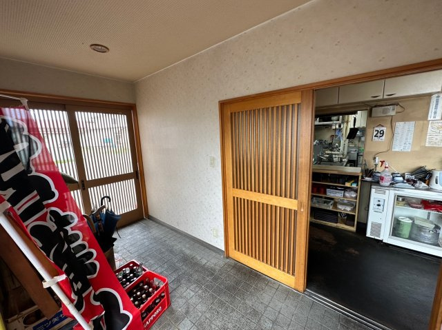 浜中町霧多布　売店舗のエントランス