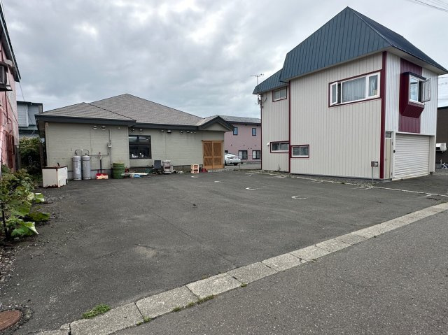 浜中町霧多布　売店舗の駐車場