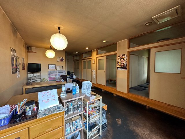 浜中町霧多布　売店舗の内装