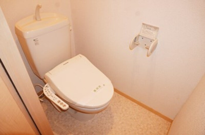 【トイレ】 | サン・アドヴァンス | 【サン・アドヴァンス】 203 温水洗浄暖房便座