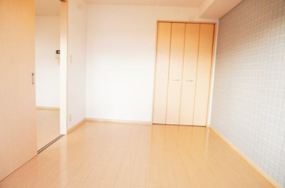 【寝室】 | サン・アドヴァンス | 【サン・アドヴァンス】 203 洋室