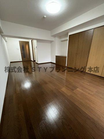 仲介手数料0円！丸の内USの居間・リビング