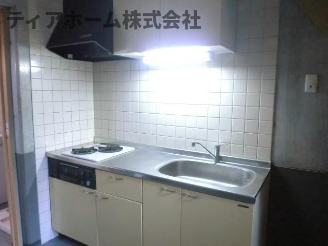 大和高田市大字礒野のアパートのキッチン